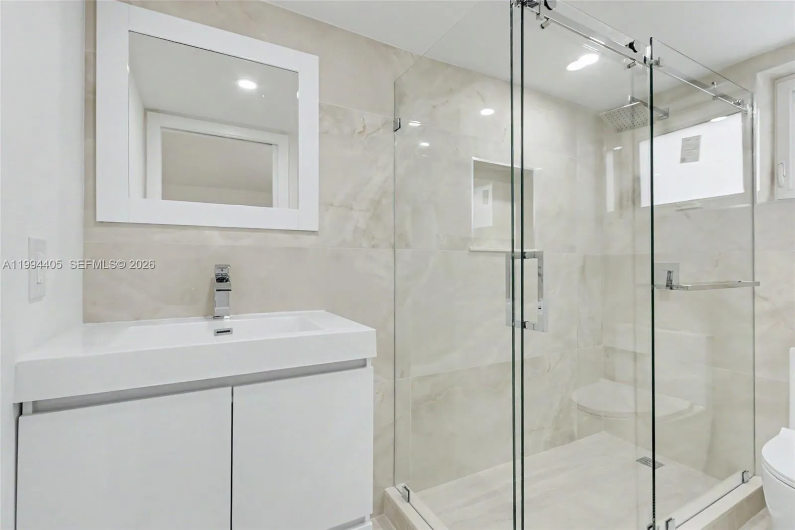 1220 71st St 35, Miami Beach, Florida 33141, Miami Beach, Florida 33141, 1 Bedroom Bedrooms, ,2 BathroomsBathrooms,Residential Lease,For Rent,1220 71st St 35, Miami Beach, Florida 33141,A11994405