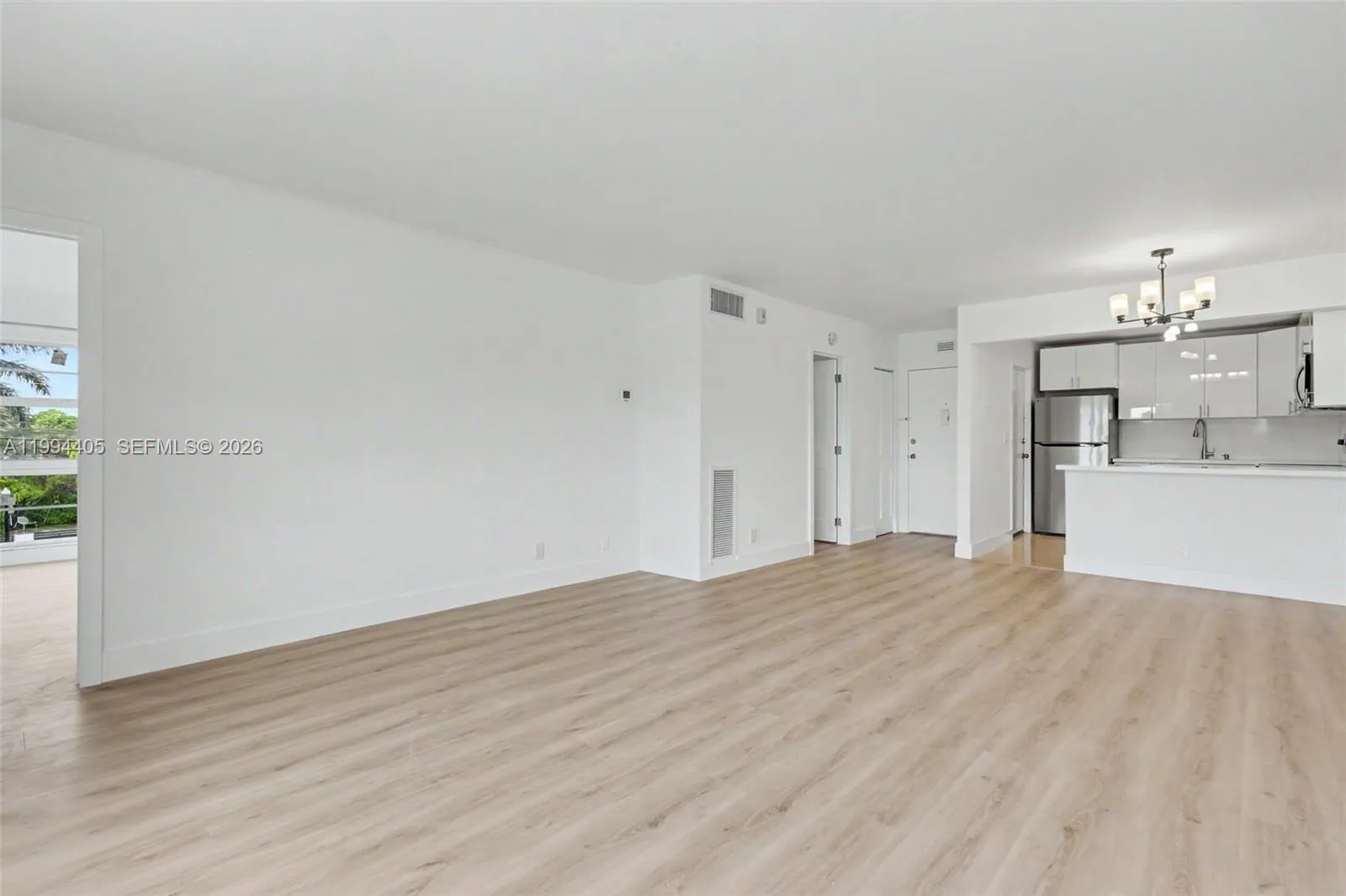 1220 71st St 35, Miami Beach, Florida 33141, Miami Beach, Florida 33141, 1 Bedroom Bedrooms, ,2 BathroomsBathrooms,Residential Lease,For Rent,1220 71st St 35, Miami Beach, Florida 33141,A11994405