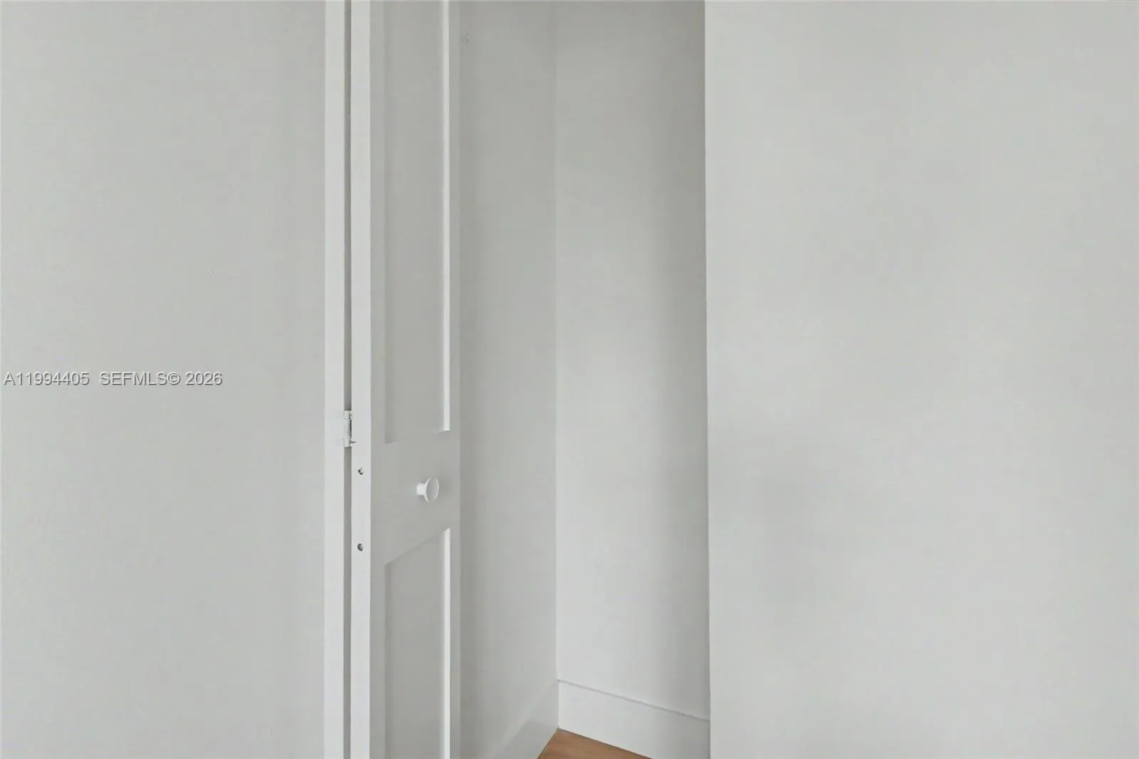 1220 71st St 35, Miami Beach, Florida 33141, Miami Beach, Florida 33141, 1 Bedroom Bedrooms, ,2 BathroomsBathrooms,Residential Lease,For Rent,1220 71st St 35, Miami Beach, Florida 33141,A11994405