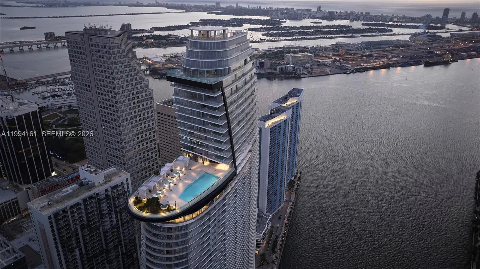 300 Biscayne Blvd Way 2706, Miami, Florida 33131, Miami, Florida 33131, 2 Bedrooms Bedrooms, ,2 BathroomsBathrooms,Residential Lease,For Rent,300 Biscayne Blvd Way 2706, Miami, Florida 33131,A11994161