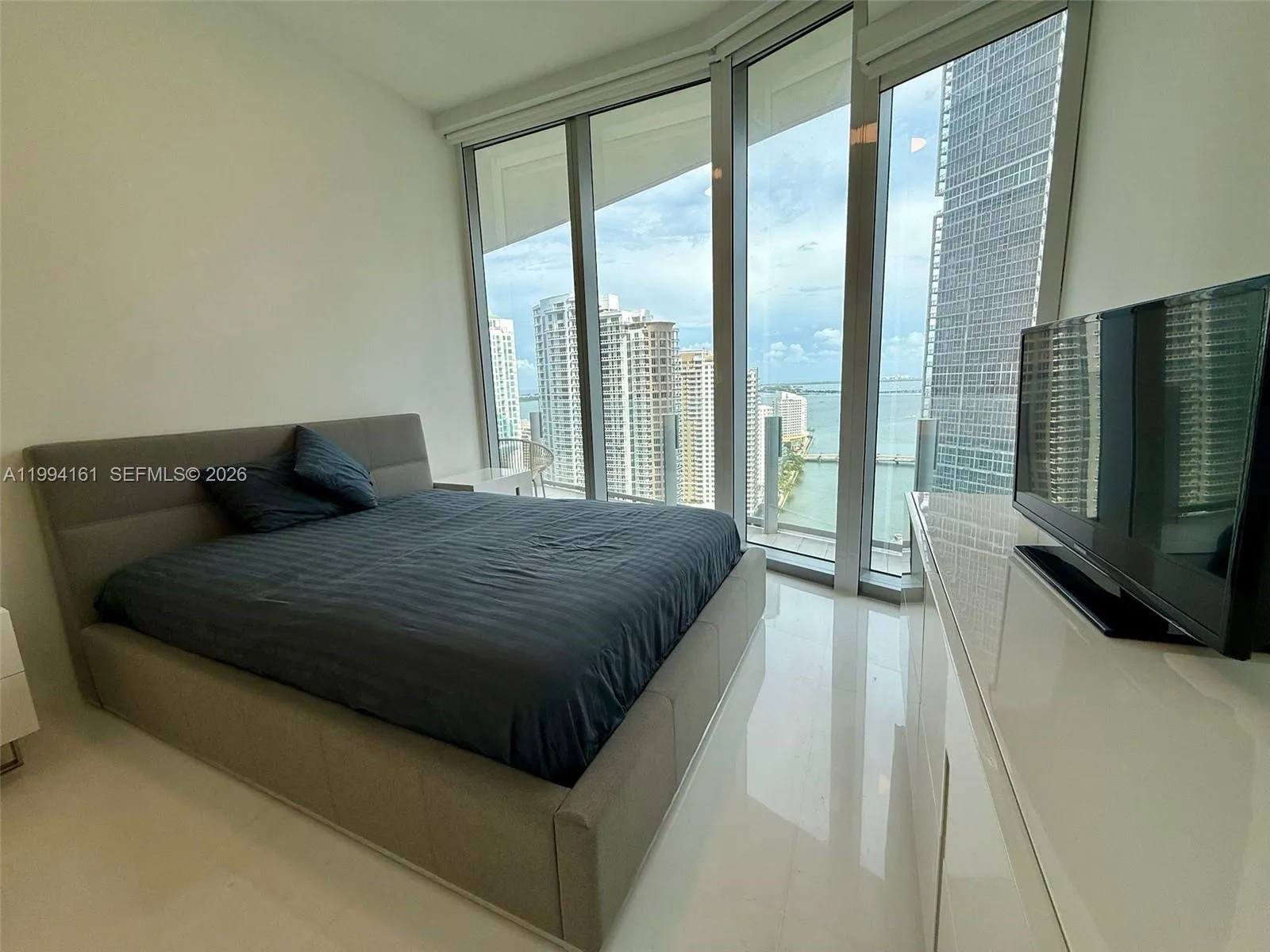 300 Biscayne Blvd Way 2706, Miami, Florida 33131, Miami, Florida 33131, 2 Bedrooms Bedrooms, ,2 BathroomsBathrooms,Residential Lease,For Rent,300 Biscayne Blvd Way 2706, Miami, Florida 33131,A11994161