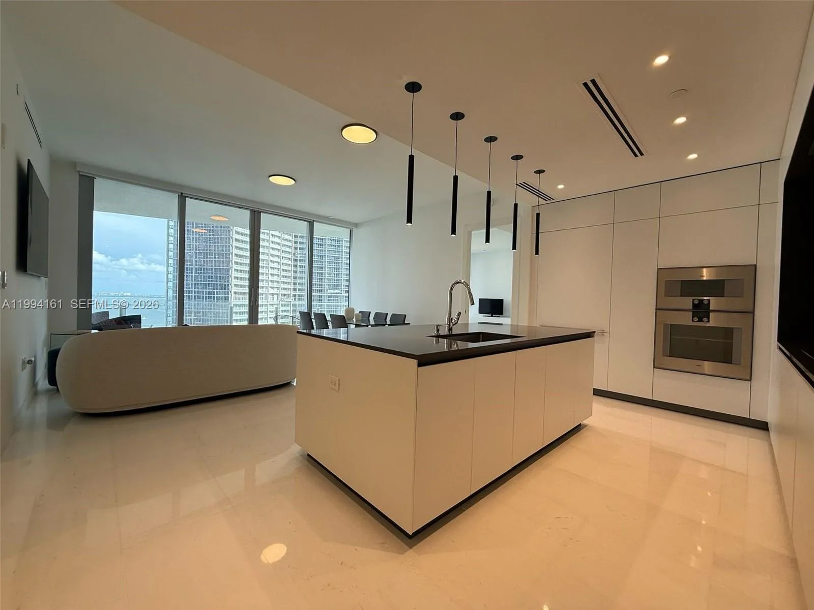300 Biscayne Blvd Way 2706, Miami, Florida 33131, Miami, Florida 33131, 2 Bedrooms Bedrooms, ,2 BathroomsBathrooms,Residential Lease,For Rent,300 Biscayne Blvd Way 2706, Miami, Florida 33131,A11994161