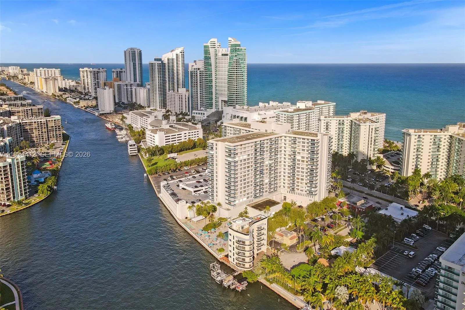 3800 S Ocean Dr 1805, Hollywood, Florida 33019, Hollywood, Florida 33019, 2 Bedrooms Bedrooms, ,2 BathroomsBathrooms,Residential Lease,For Rent,3800 S Ocean Dr 1805, Hollywood, Florida 33019,A11994412