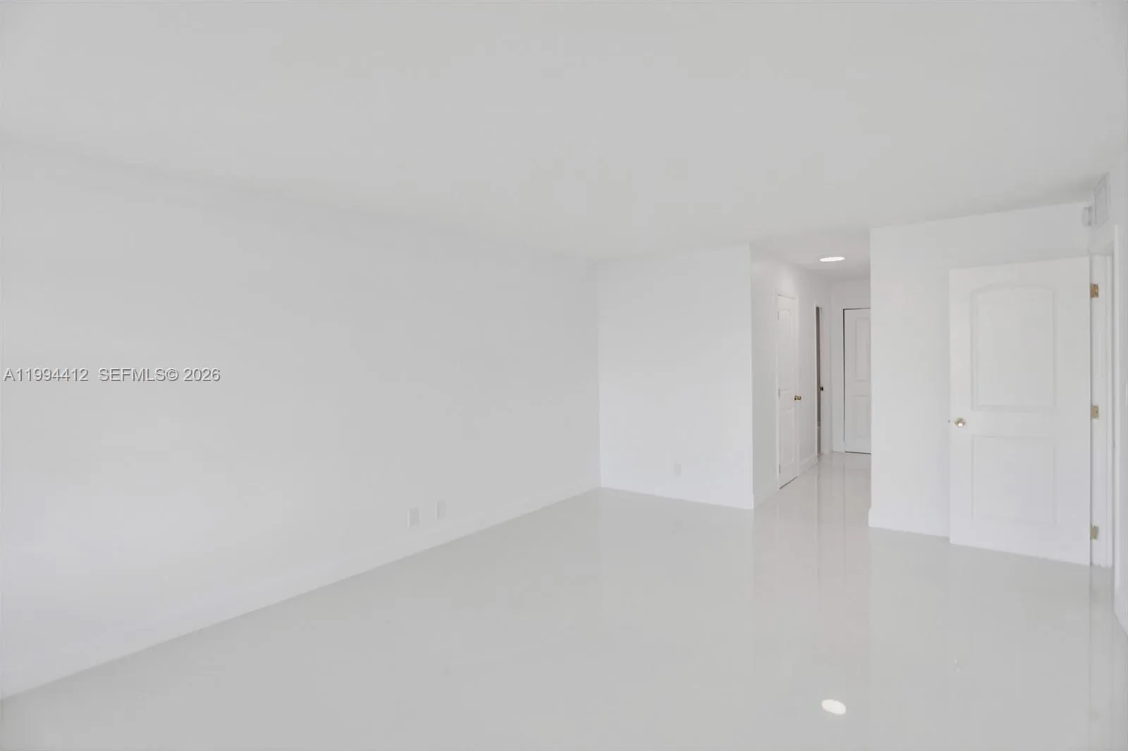 3800 S Ocean Dr 1805, Hollywood, Florida 33019, Hollywood, Florida 33019, 2 Bedrooms Bedrooms, ,2 BathroomsBathrooms,Residential Lease,For Rent,3800 S Ocean Dr 1805, Hollywood, Florida 33019,A11994412