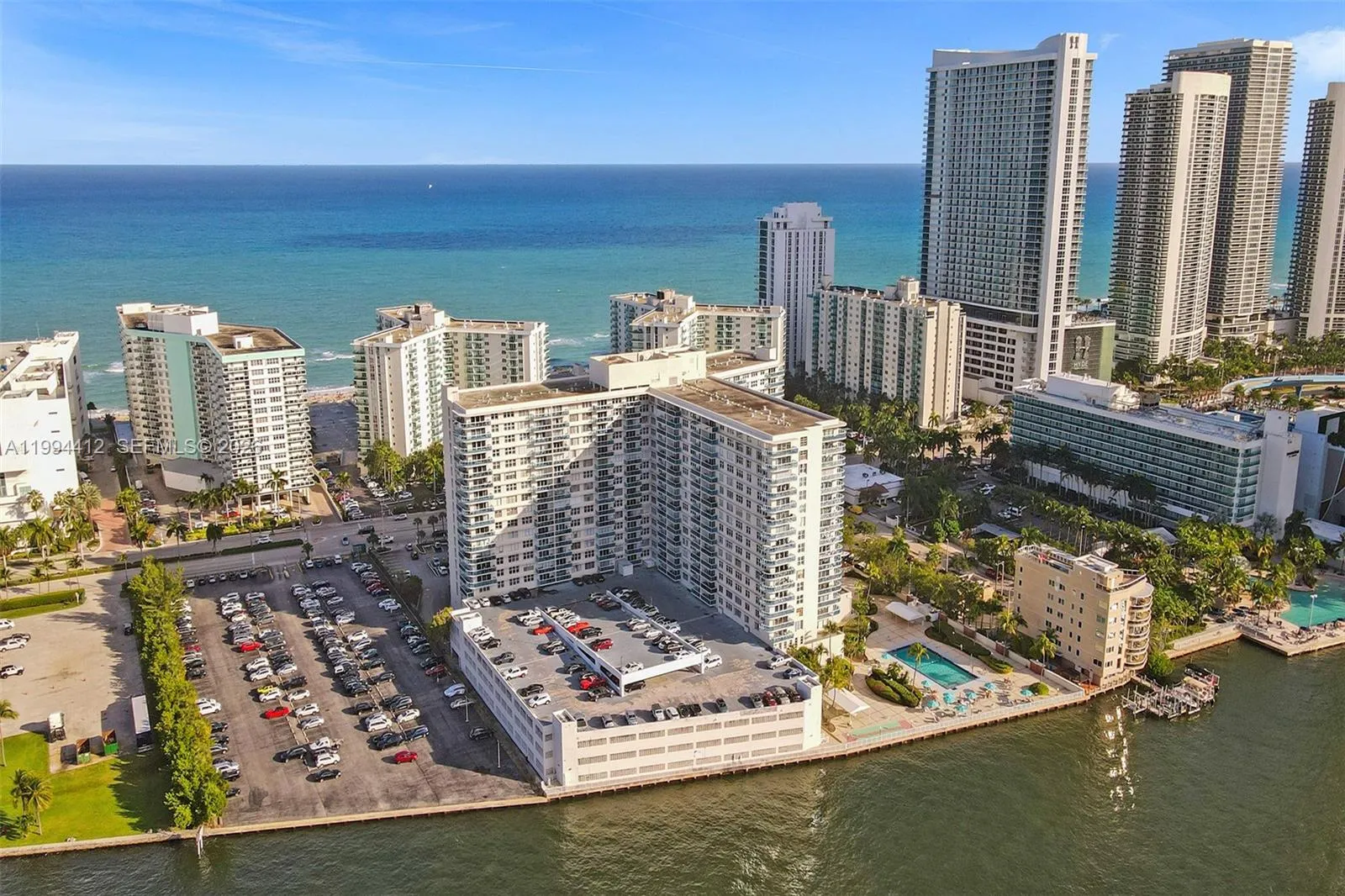 3800 S Ocean Dr 1805, Hollywood, Florida 33019, Hollywood, Florida 33019, 2 Bedrooms Bedrooms, ,2 BathroomsBathrooms,Residential Lease,For Rent,3800 S Ocean Dr 1805, Hollywood, Florida 33019,A11994412