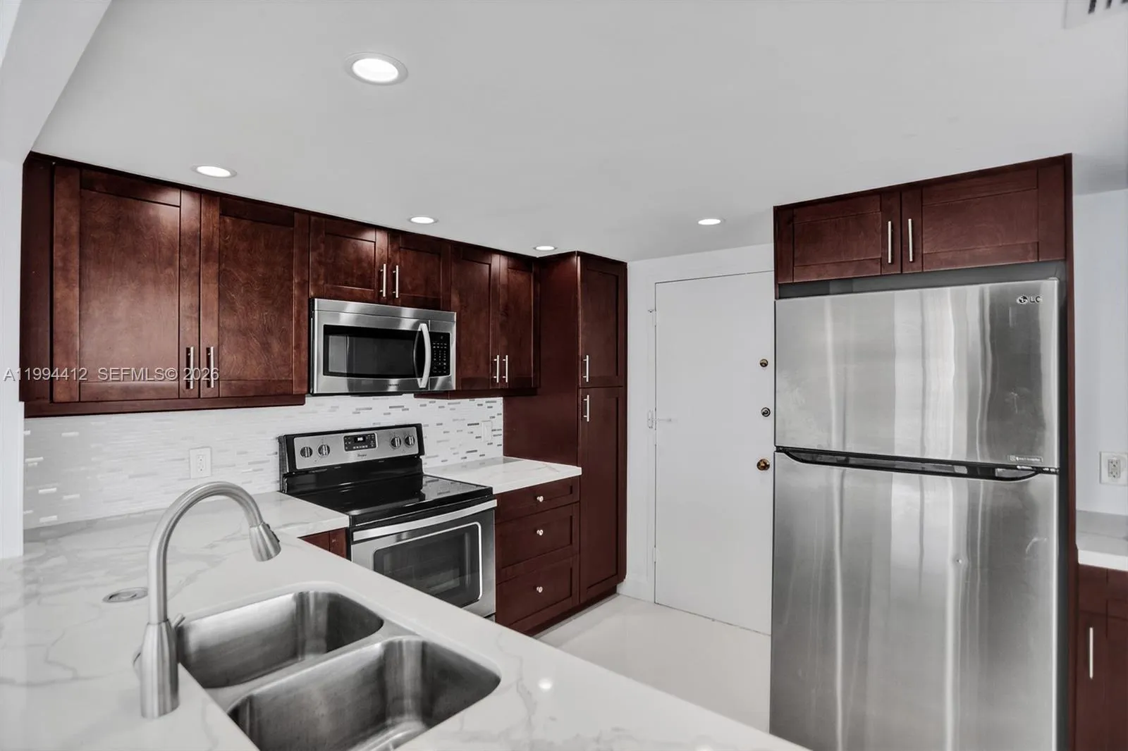 3800 S Ocean Dr 1805, Hollywood, Florida 33019, Hollywood, Florida 33019, 2 Bedrooms Bedrooms, ,2 BathroomsBathrooms,Residential Lease,For Rent,3800 S Ocean Dr 1805, Hollywood, Florida 33019,A11994412