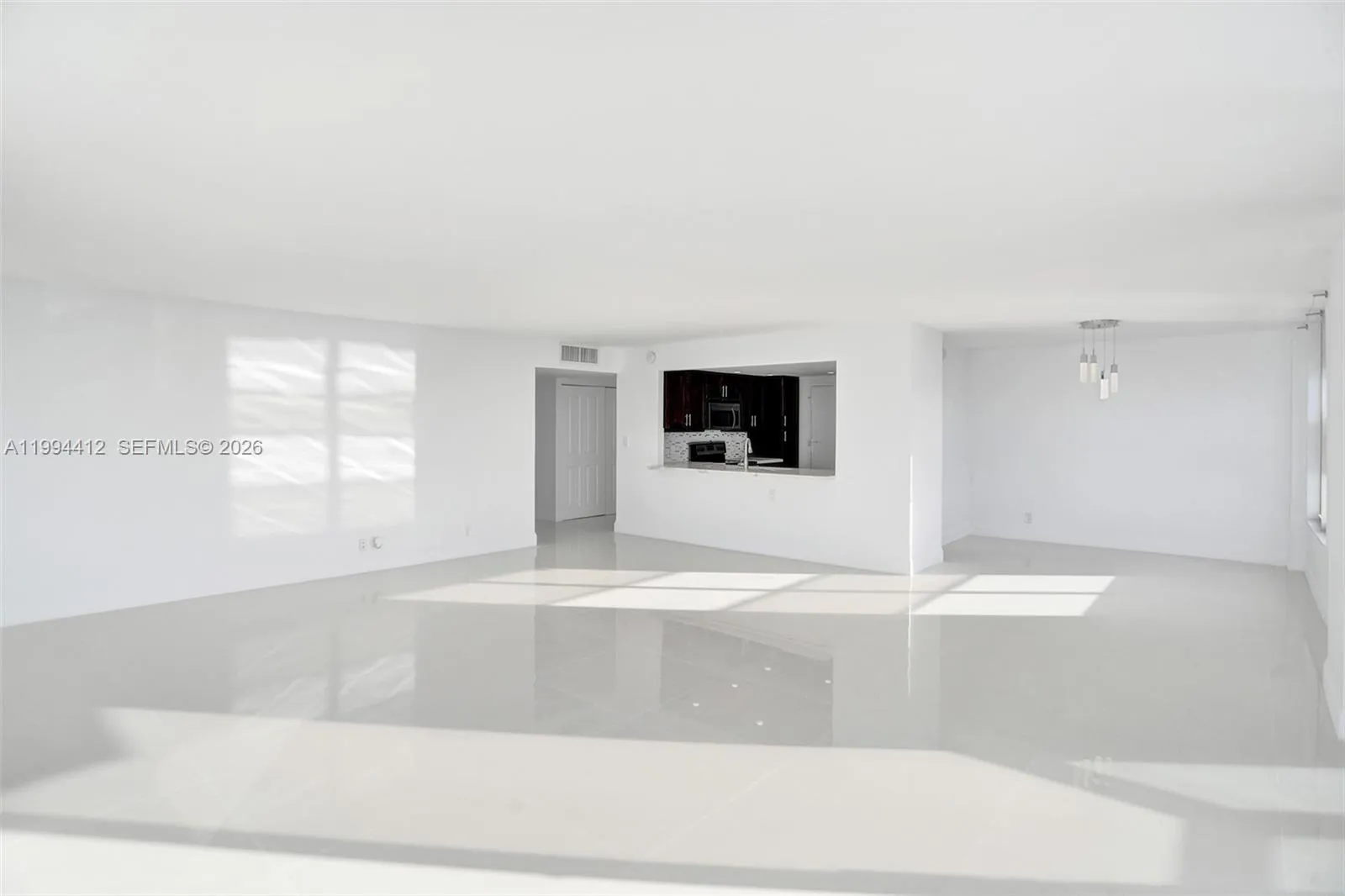 3800 S Ocean Dr 1805, Hollywood, Florida 33019, Hollywood, Florida 33019, 2 Bedrooms Bedrooms, ,2 BathroomsBathrooms,Residential Lease,For Rent,3800 S Ocean Dr 1805, Hollywood, Florida 33019,A11994412