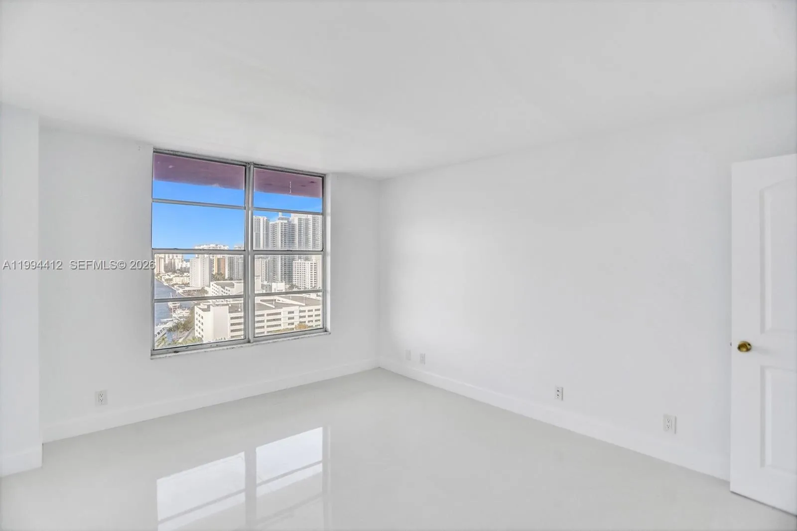 3800 S Ocean Dr 1805, Hollywood, Florida 33019, Hollywood, Florida 33019, 2 Bedrooms Bedrooms, ,2 BathroomsBathrooms,Residential Lease,For Rent,3800 S Ocean Dr 1805, Hollywood, Florida 33019,A11994412