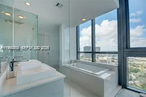 650 Ne 32nd St 4108, Miami, Florida 33137, Miami, Florida 33137, 1 Bedroom Bedrooms, ,1 BathroomBathrooms,Residential Lease,For Rent,650 Ne 32nd St 4108, Miami, Florida 33137,A11994408