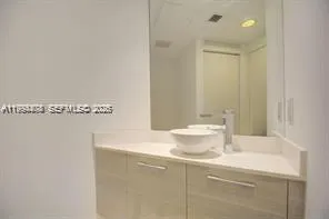 650 Ne 32nd St 4108, Miami, Florida 33137, Miami, Florida 33137, 1 Bedroom Bedrooms, ,1 BathroomBathrooms,Residential Lease,For Rent,650 Ne 32nd St 4108, Miami, Florida 33137,A11994408