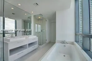 650 Ne 32nd St 4108, Miami, Florida 33137, Miami, Florida 33137, 1 Bedroom Bedrooms, ,1 BathroomBathrooms,Residential Lease,For Rent,650 Ne 32nd St 4108, Miami, Florida 33137,A11994408