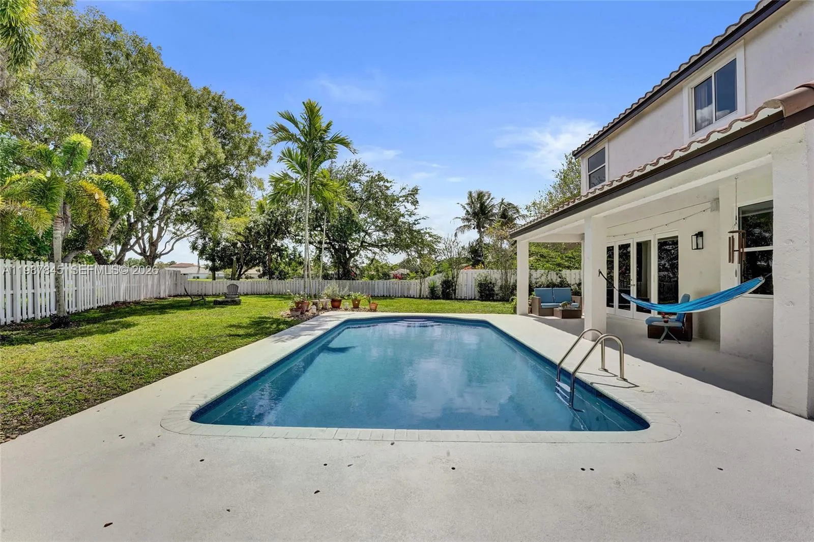 484 Cambridge Dr, Weston, Florida 33326, Weston, Florida 33326, 4 Bedrooms Bedrooms, ,2 BathroomsBathrooms,Residential,For Sale,484 Cambridge Dr, Weston, Florida 33326,A11987845