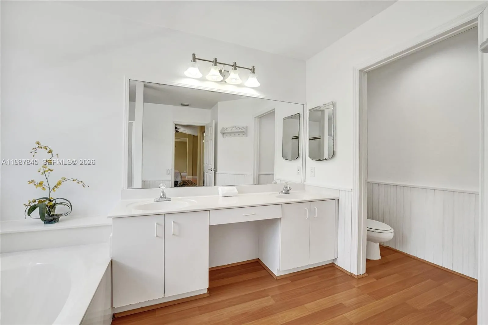 484 Cambridge Dr, Weston, Florida 33326, Weston, Florida 33326, 4 Bedrooms Bedrooms, ,2 BathroomsBathrooms,Residential,For Sale,484 Cambridge Dr, Weston, Florida 33326,A11987845