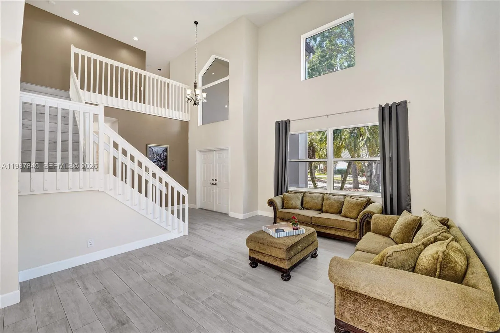 484 Cambridge Dr, Weston, Florida 33326, Weston, Florida 33326, 4 Bedrooms Bedrooms, ,2 BathroomsBathrooms,Residential,For Sale,484 Cambridge Dr, Weston, Florida 33326,A11987845