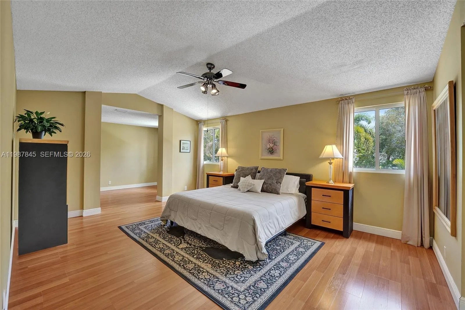 484 Cambridge Dr, Weston, Florida 33326, Weston, Florida 33326, 4 Bedrooms Bedrooms, ,2 BathroomsBathrooms,Residential,For Sale,484 Cambridge Dr, Weston, Florida 33326,A11987845