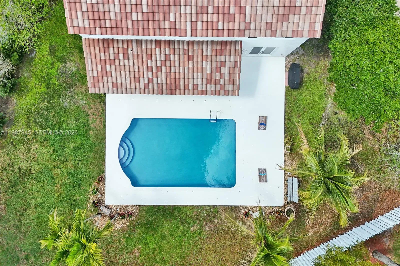 484 Cambridge Dr, Weston, Florida 33326, Weston, Florida 33326, 4 Bedrooms Bedrooms, ,2 BathroomsBathrooms,Residential,For Sale,484 Cambridge Dr, Weston, Florida 33326,A11987845