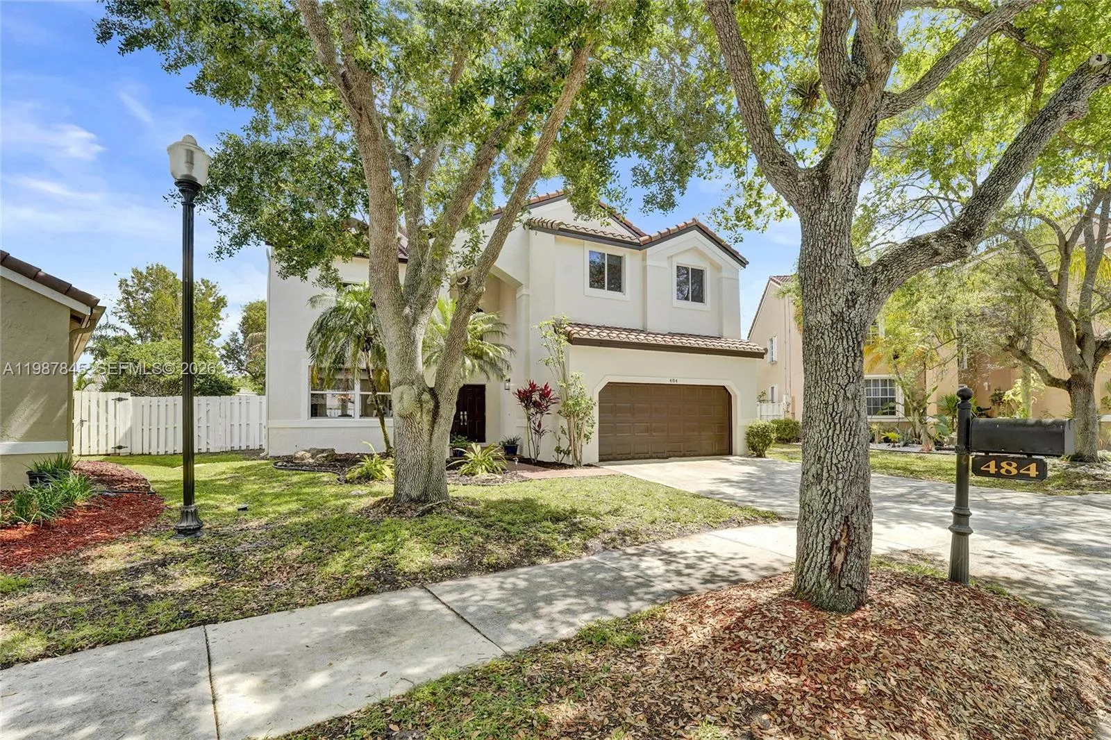 484 Cambridge Dr, Weston, Florida 33326, Weston, Florida 33326, 4 Bedrooms Bedrooms, ,2 BathroomsBathrooms,Residential,For Sale,484 Cambridge Dr, Weston, Florida 33326,A11987845
