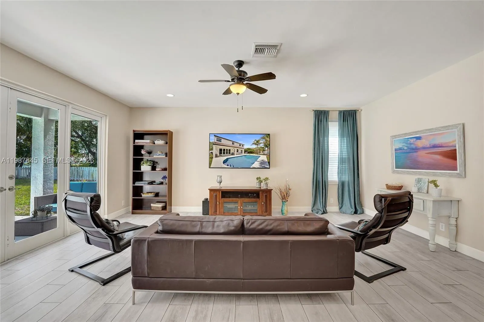 484 Cambridge Dr, Weston, Florida 33326, Weston, Florida 33326, 4 Bedrooms Bedrooms, ,2 BathroomsBathrooms,Residential,For Sale,484 Cambridge Dr, Weston, Florida 33326,A11987845