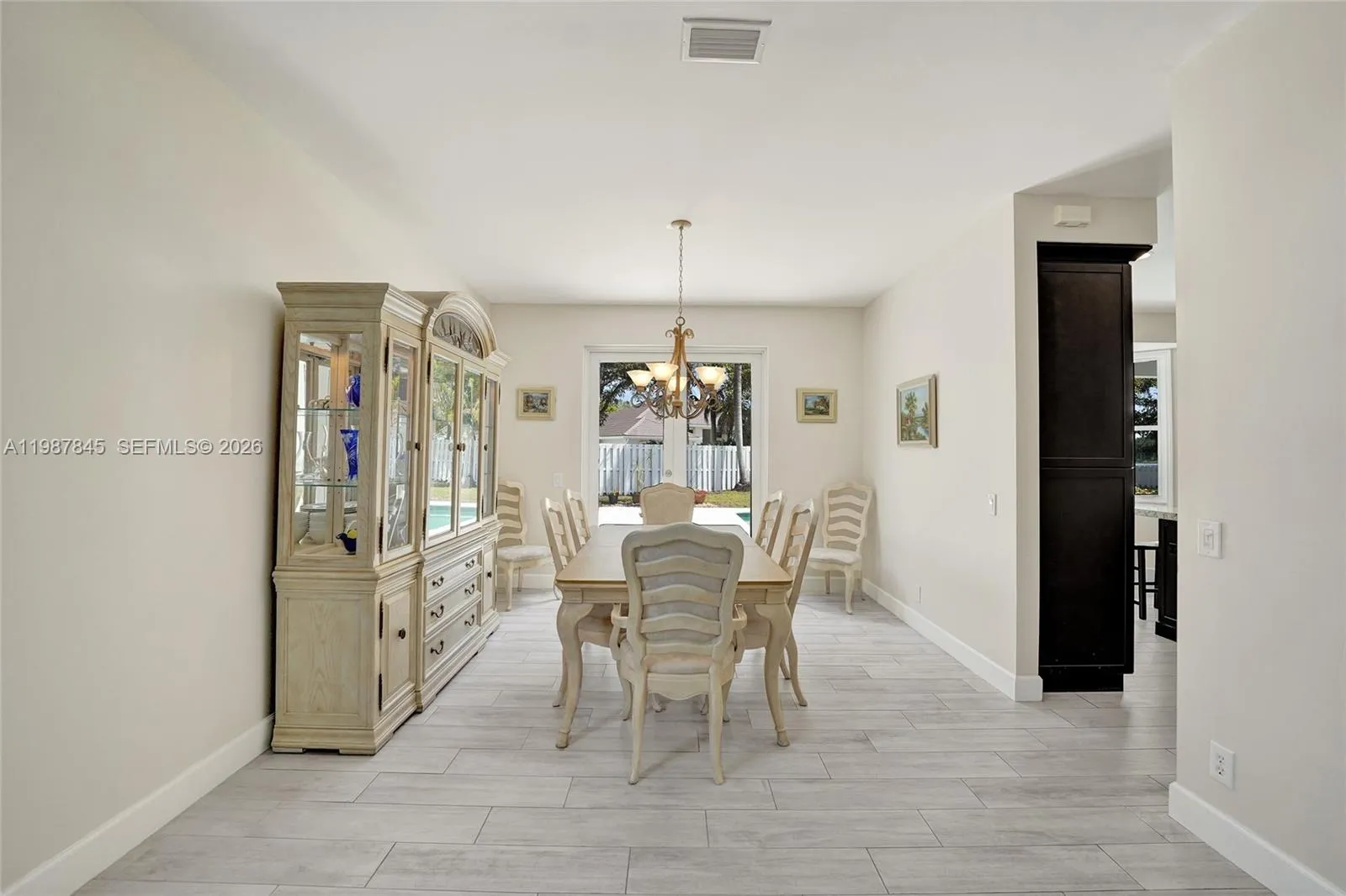 484 Cambridge Dr, Weston, Florida 33326, Weston, Florida 33326, 4 Bedrooms Bedrooms, ,2 BathroomsBathrooms,Residential,For Sale,484 Cambridge Dr, Weston, Florida 33326,A11987845