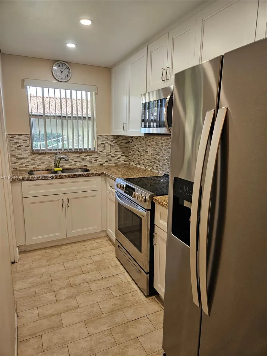 250 Layne Blvd 105, Hallandale Beach, Florida 3300, Hallandale Beach, Florida 33009, 1 Bedroom Bedrooms, ,1 BathroomBathrooms,Residential Lease,For Rent,250 Layne Blvd 105, Hallandale Beach, Florida 3300,A11994403