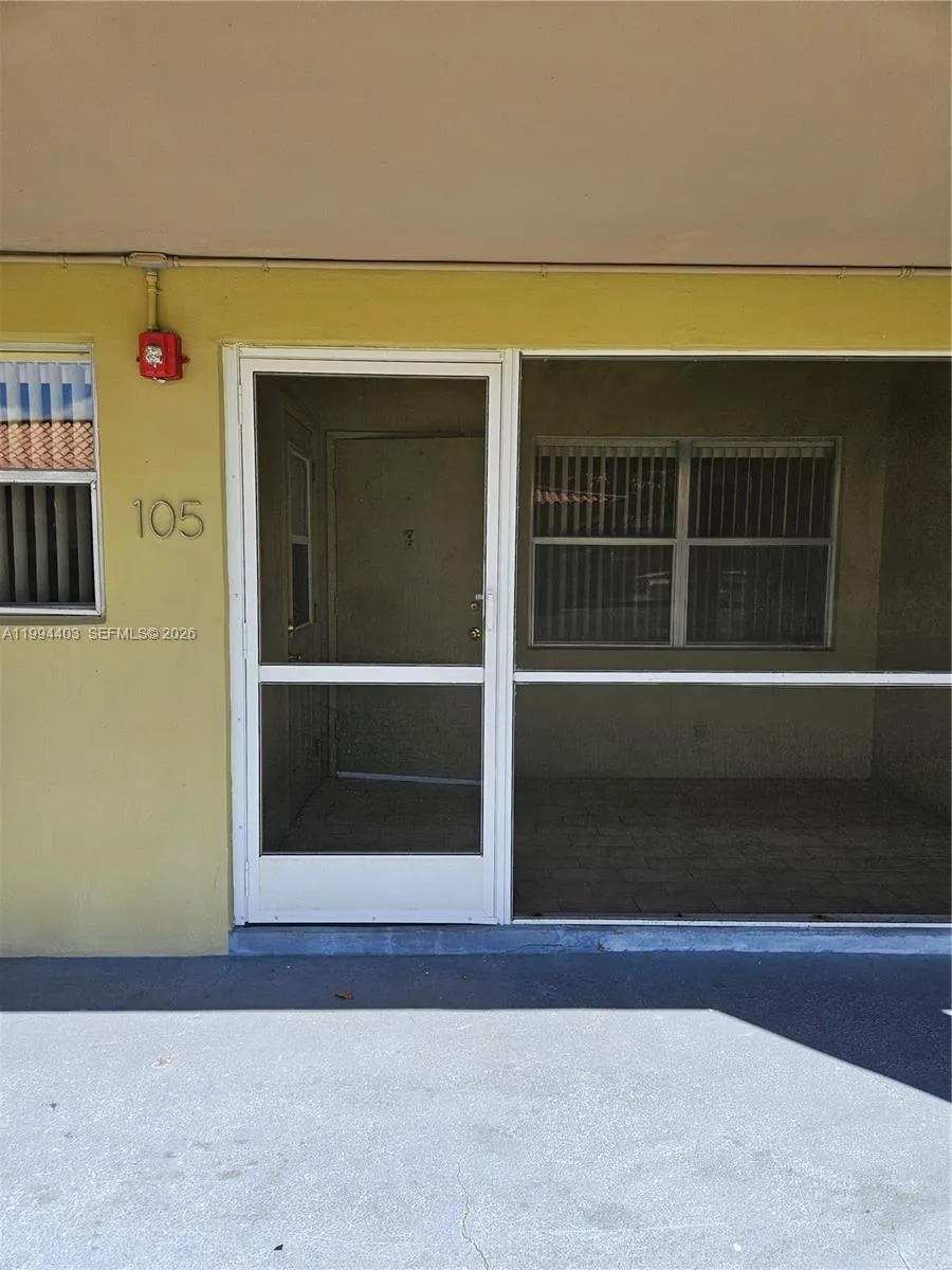 250 Layne Blvd 105, Hallandale Beach, Florida 3300, Hallandale Beach, Florida 33009, 1 Bedroom Bedrooms, ,1 BathroomBathrooms,Residential Lease,For Rent,250 Layne Blvd 105, Hallandale Beach, Florida 3300,A11994403