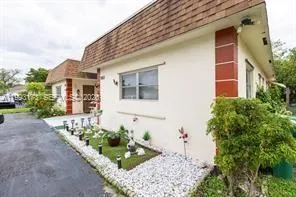 7651 Nw 74th Ave 1, Tamarac, Florida 33321, Tamarac, Florida 33321, 2 Bedrooms Bedrooms, ,2 BathroomsBathrooms,Residential Lease,For Rent,7651 Nw 74th Ave 1, Tamarac, Florida 33321,A11993173