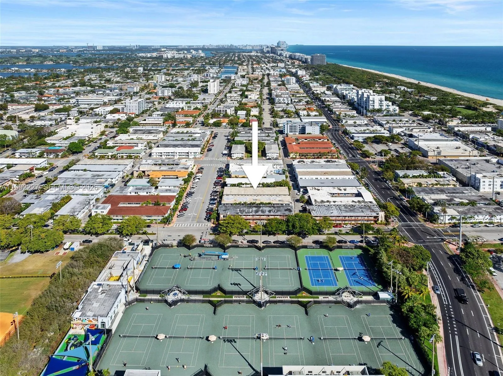 7315 Byron Ave 10, Miami Beach, Florida 33141, Miami Beach, Florida 33141, 1 Bedroom Bedrooms, ,1 BathroomBathrooms,Residential Lease,For Rent,7315 Byron Ave 10, Miami Beach, Florida 33141,A11992227
