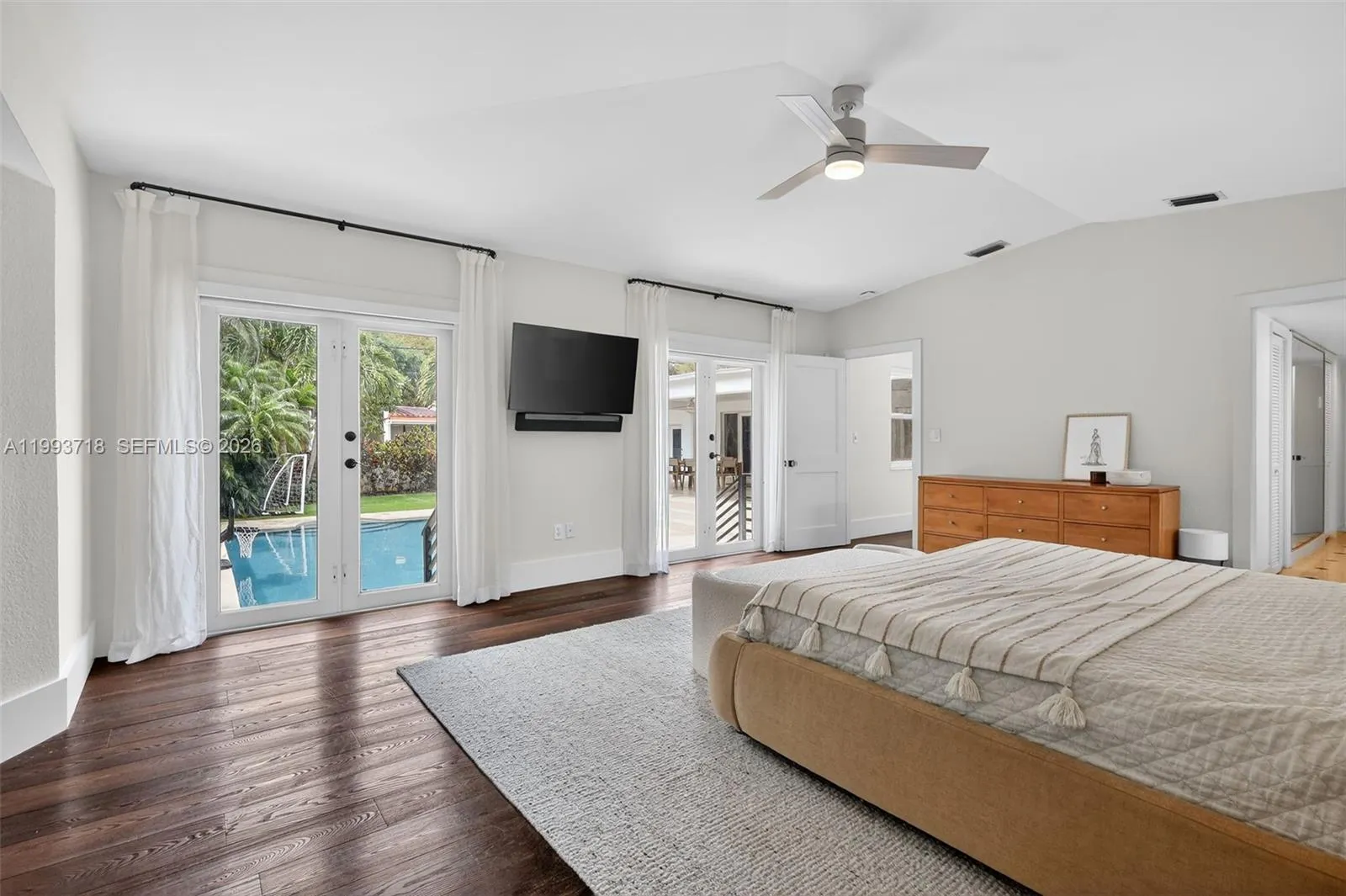3258 Riviera Dr, Coral Gables, Florida 33134, Coral Gables, Florida 33134, 4 Bedrooms Bedrooms, ,3 BathroomsBathrooms,Residential Lease,For Rent,3258 Riviera Dr, Coral Gables, Florida 33134,A11993718