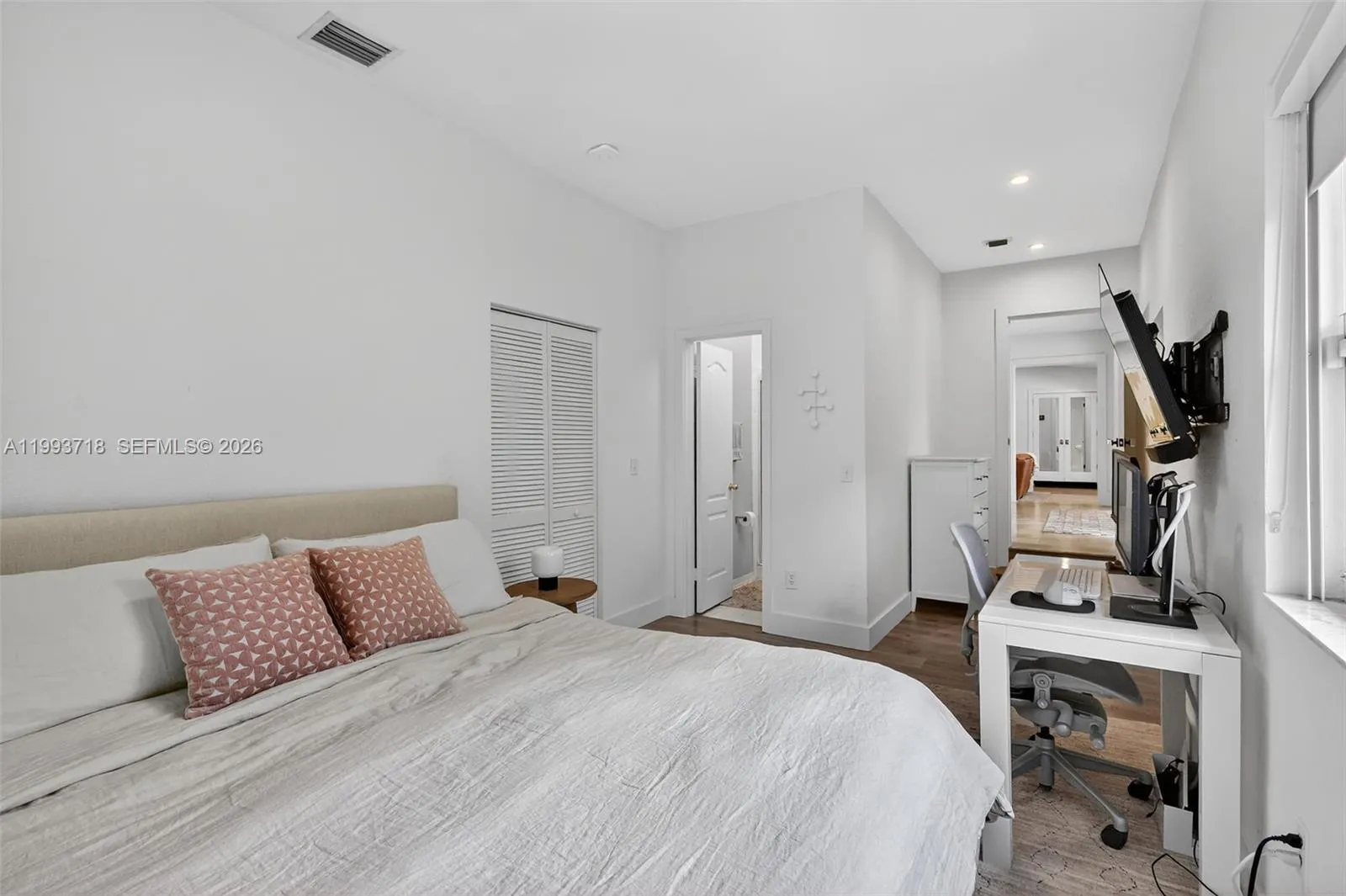 3258 Riviera Dr, Coral Gables, Florida 33134, Coral Gables, Florida 33134, 4 Bedrooms Bedrooms, ,3 BathroomsBathrooms,Residential Lease,For Rent,3258 Riviera Dr, Coral Gables, Florida 33134,A11993718