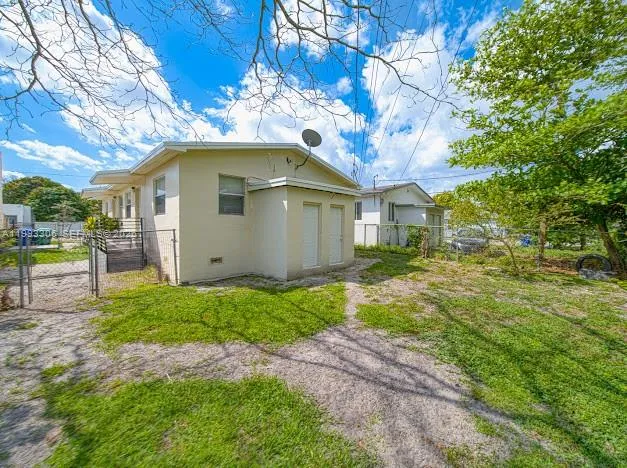 1887 Nw 48th St 1887, Miami, Florida 33142, Miami, Florida 33142, 4 Bedrooms Bedrooms, ,2 BathroomsBathrooms,Residential Lease,For Rent,1887 Nw 48th St 1887, Miami, Florida 33142,A11993306