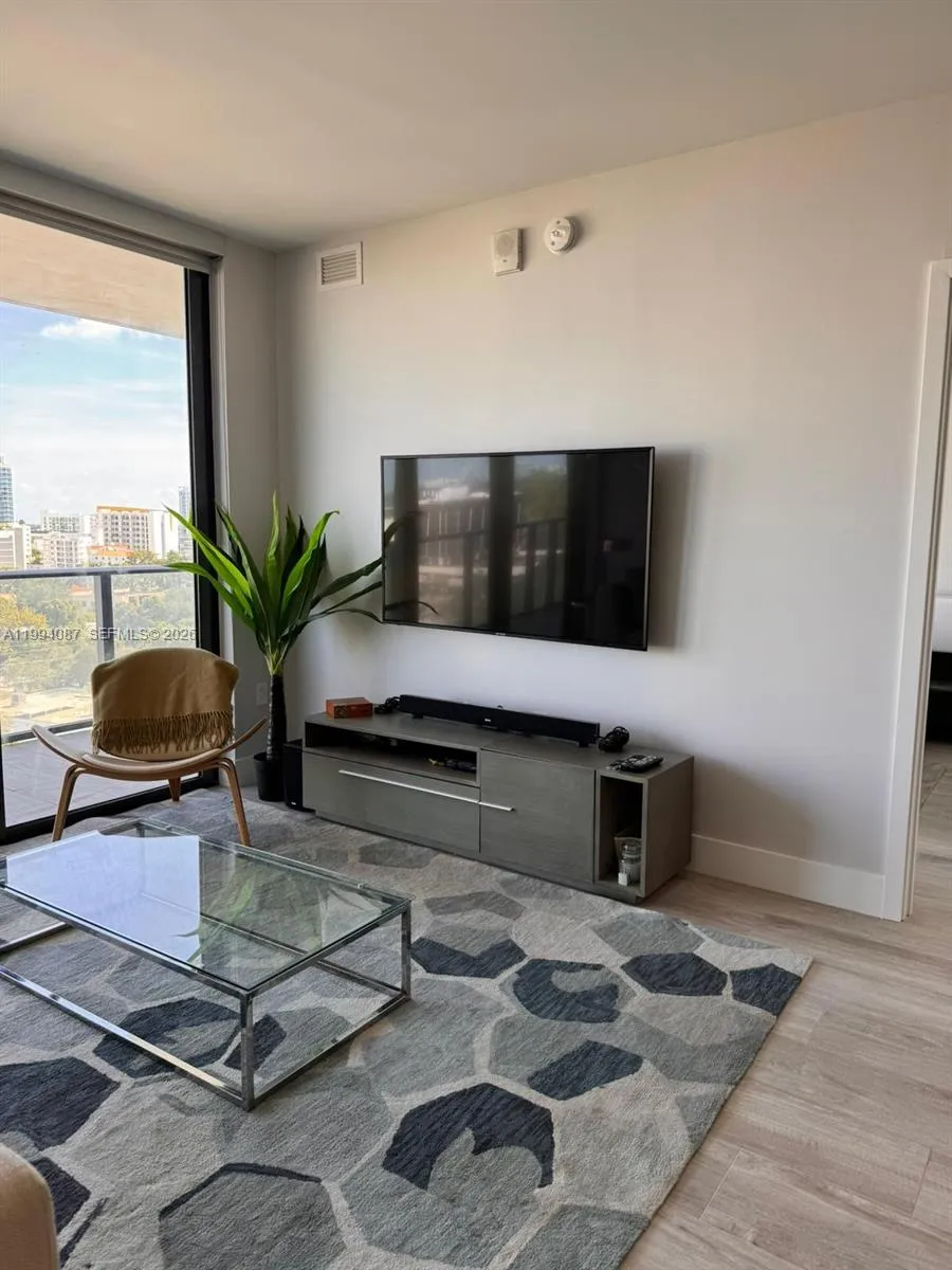 121 Ne 34th St 807, Miami, Florida 33137, Miami, Florida 33137, 3 Bedrooms Bedrooms, ,2 BathroomsBathrooms,Residential Lease,For Rent,121 Ne 34th St 807, Miami, Florida 33137,A11994087