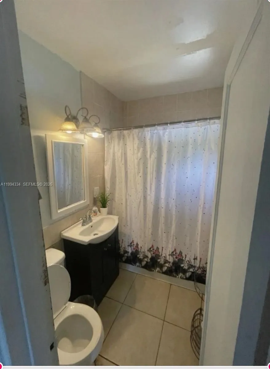 7191 Sw 15th St, Miami, Florida 33144, Miami, Florida 33144, 3 Bedrooms Bedrooms, ,1 BathroomBathrooms,Residential,For Sale,7191 Sw 15th St, Miami, Florida 33144,A11994334