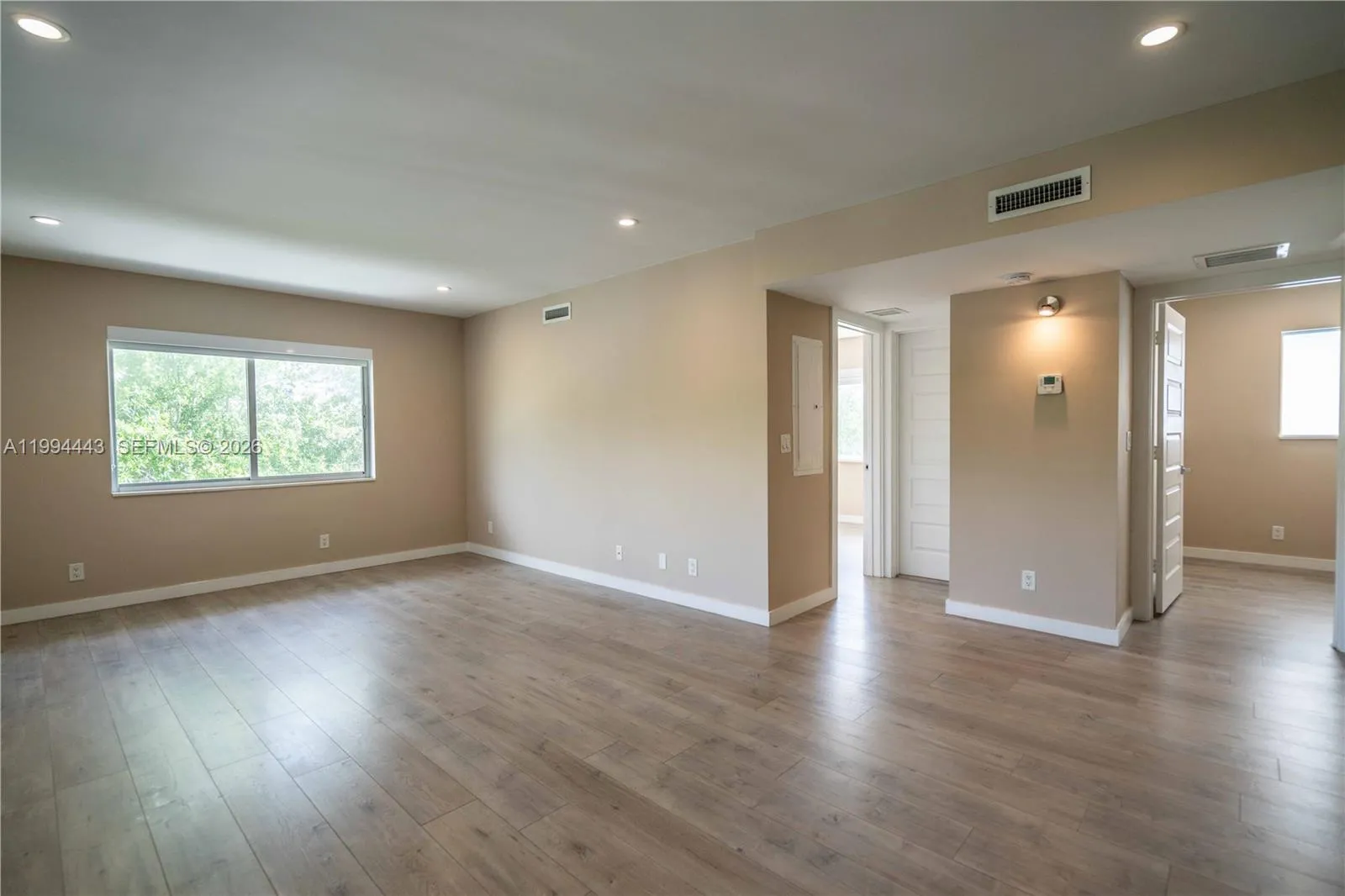 2400 Ne 26th St 5, Fort Lauderdale, Florida 33305, Fort Lauderdale, Florida 33305, 1 Bedroom Bedrooms, ,1 BathroomBathrooms,Residential Lease,For Rent,2400 Ne 26th St 5, Fort Lauderdale, Florida 33305,A11994443