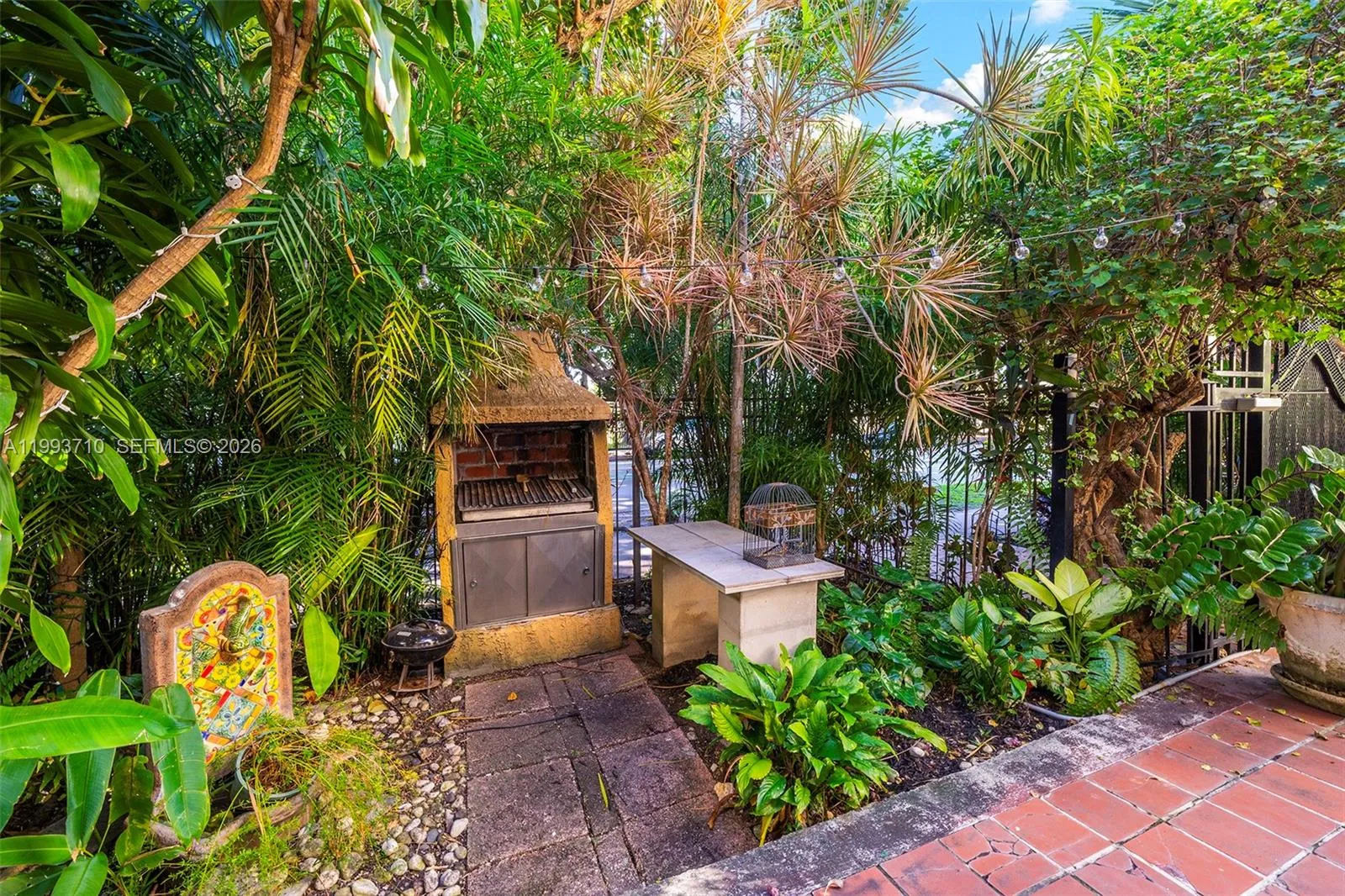 1361 Meridian Ave 4, Miami Beach, Florida 33139, Miami Beach, Florida 33139, ,1 BathroomBathrooms,Residential Lease,For Rent,1361 Meridian Ave 4, Miami Beach, Florida 33139,A11993710