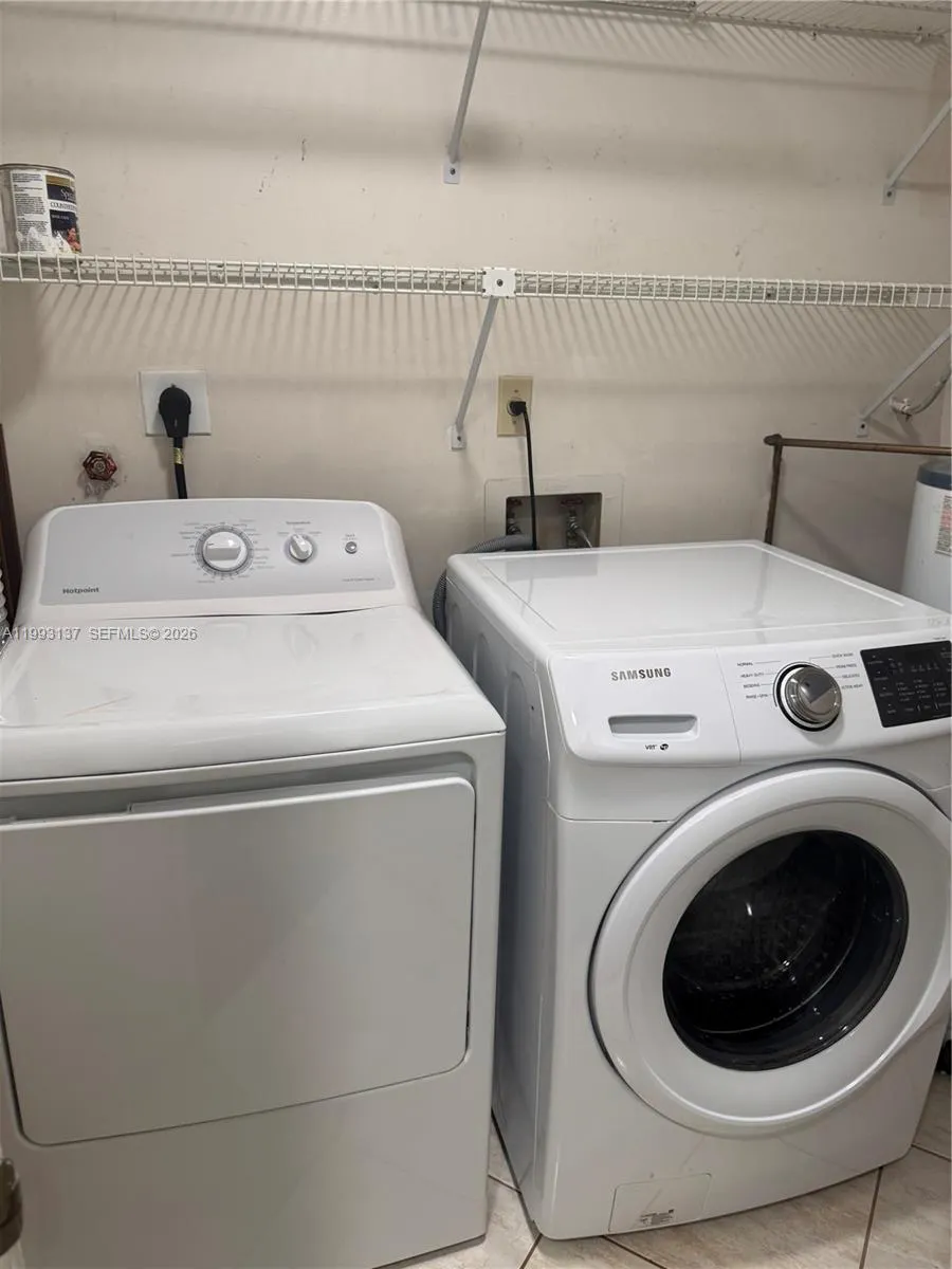 10233 Nw 9th St Cir 210-1, Miami, Florida 33172, Miami, Florida 33172, 2 Bedrooms Bedrooms, ,2 BathroomsBathrooms,Residential Lease,For Rent,10233 Nw 9th St Cir 210-1, Miami, Florida 33172,A11993137
