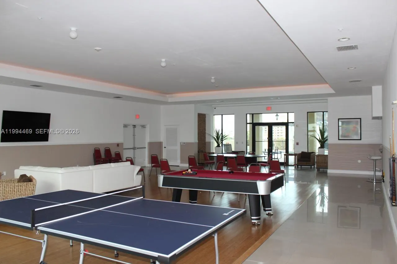 4242 Nw 2nd St 1412, Miami, Florida 33126, Miami, Florida 33126, 2 Bedrooms Bedrooms, ,2 BathroomsBathrooms,Residential Lease,For Rent,4242 Nw 2nd St 1412, Miami, Florida 33126,A11994469
