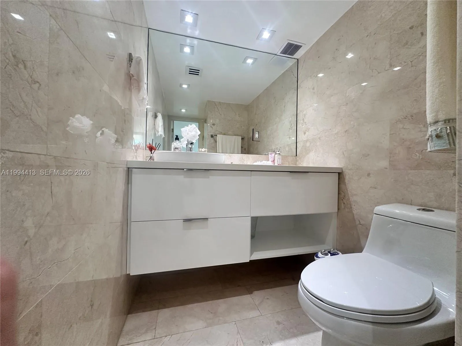 2nd Bathroom