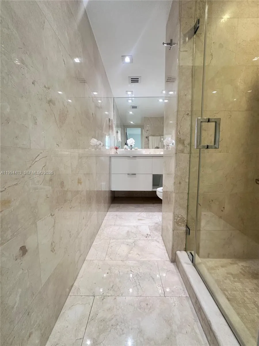 2nd Bathroom