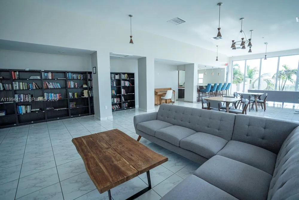 9225 Collins Ave 1111, Surfside, Florida 33154, Surfside, Florida 33154, 2 Bedrooms Bedrooms, ,2 BathroomsBathrooms,Residential Lease,For Rent,9225 Collins Ave 1111, Surfside, Florida 33154,A11994413