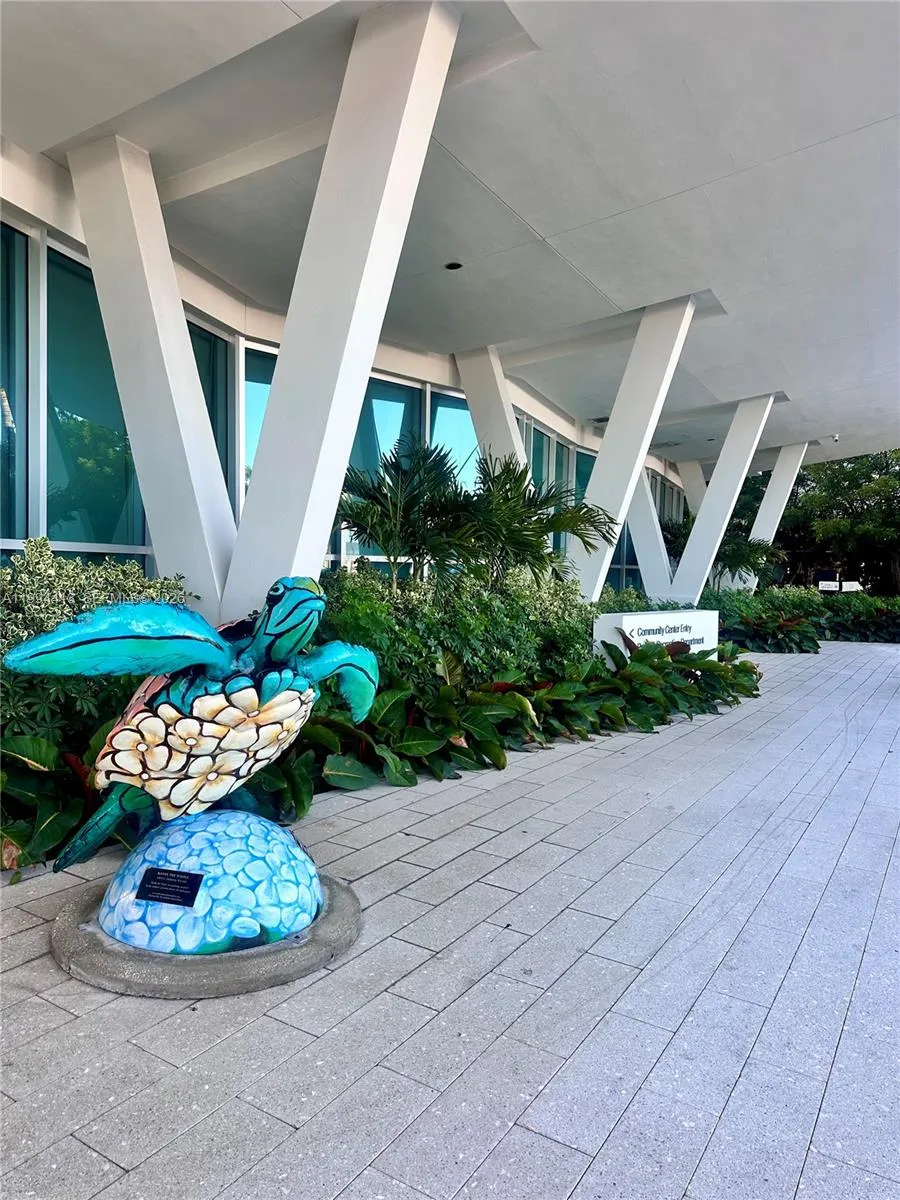 9225 Collins Ave 1111, Surfside, Florida 33154, Surfside, Florida 33154, 2 Bedrooms Bedrooms, ,2 BathroomsBathrooms,Residential Lease,For Rent,9225 Collins Ave 1111, Surfside, Florida 33154,A11994413