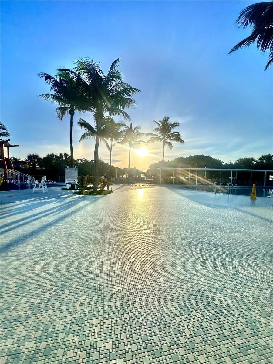 9225 Collins Ave 1111, Surfside, Florida 33154, Surfside, Florida 33154, 2 Bedrooms Bedrooms, ,2 BathroomsBathrooms,Residential Lease,For Rent,9225 Collins Ave 1111, Surfside, Florida 33154,A11994413