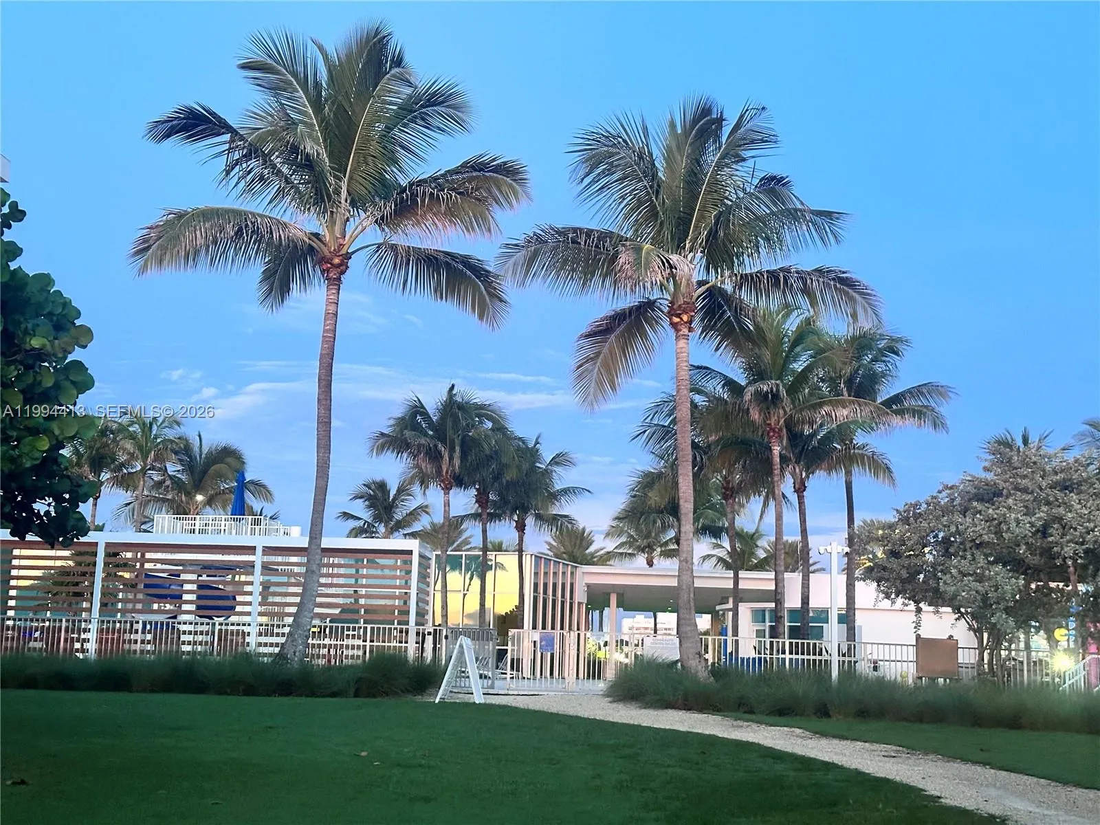 9225 Collins Ave 1111, Surfside, Florida 33154, Surfside, Florida 33154, 2 Bedrooms Bedrooms, ,2 BathroomsBathrooms,Residential Lease,For Rent,9225 Collins Ave 1111, Surfside, Florida 33154,A11994413