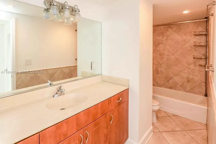 401 69th St 505, Miami Beach, Florida 33141
