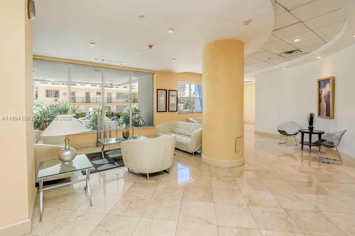 401 69th St 505, Miami Beach, Florida 33141