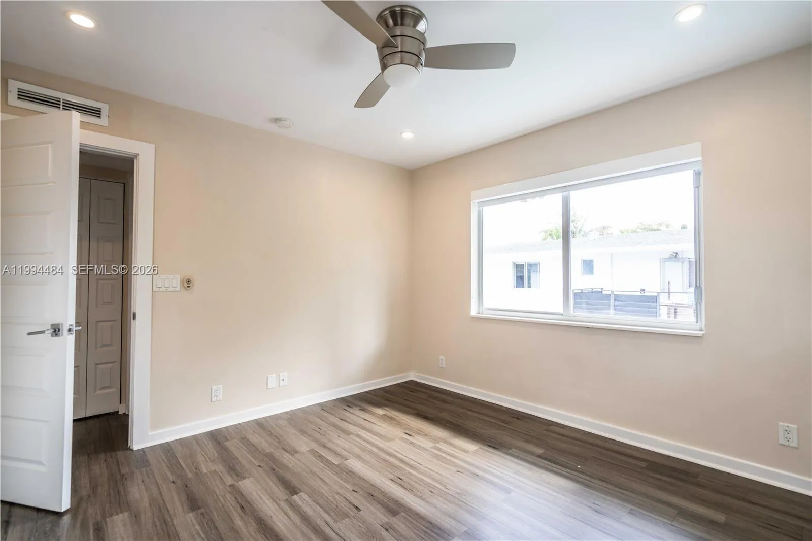 2400 Ne 26th St 6, Fort Lauderdale, Florida 33305, Fort Lauderdale, Florida 33305, 1 Bedroom Bedrooms, ,1 BathroomBathrooms,Residential Lease,For Rent,2400 Ne 26th St 6, Fort Lauderdale, Florida 33305,A11994484