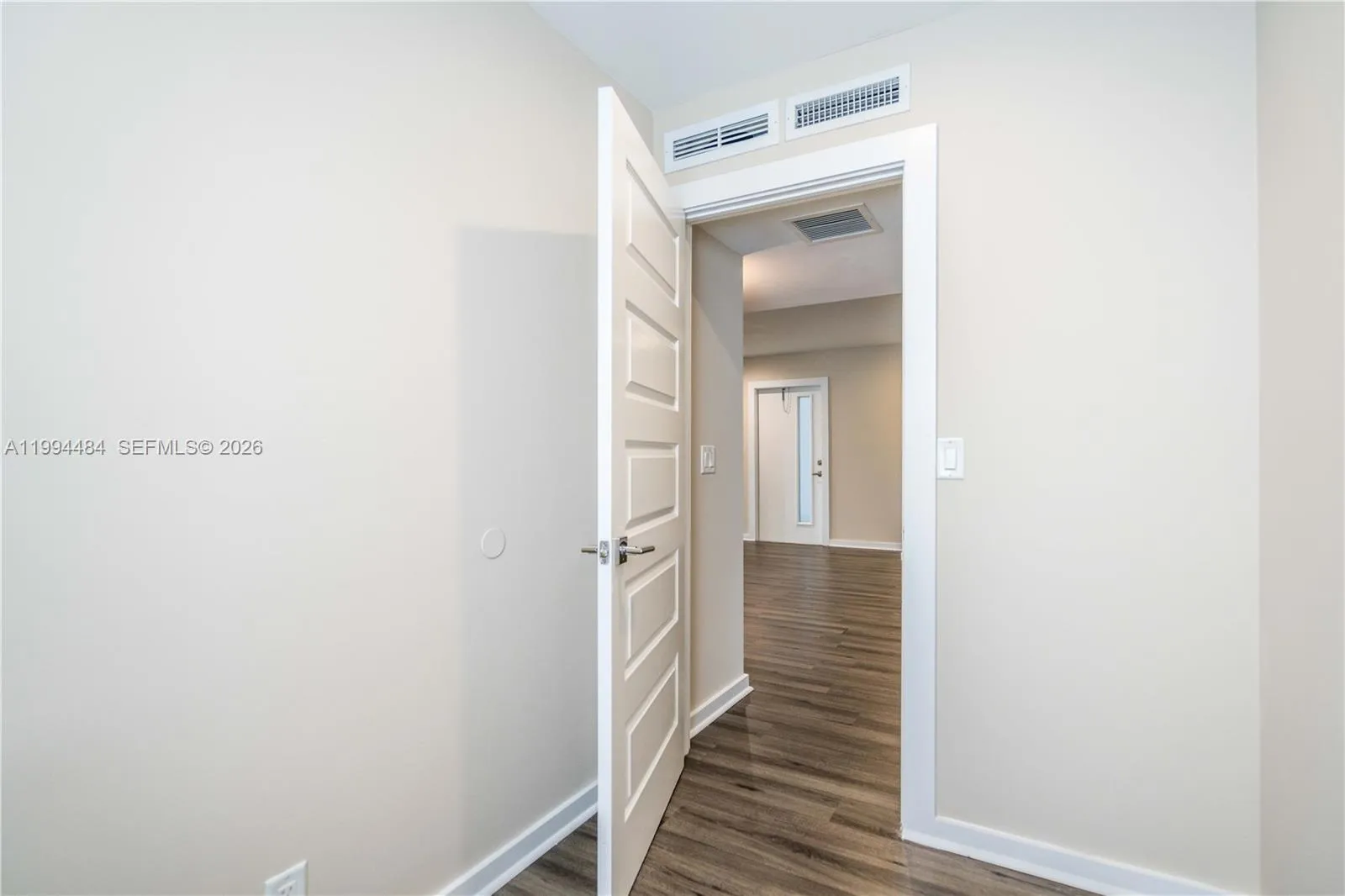 2400 Ne 26th St 6, Fort Lauderdale, Florida 33305, Fort Lauderdale, Florida 33305, 1 Bedroom Bedrooms, ,1 BathroomBathrooms,Residential Lease,For Rent,2400 Ne 26th St 6, Fort Lauderdale, Florida 33305,A11994484