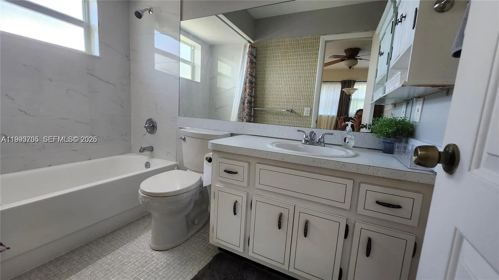 4299 Nw 16th St 209, Lauderhill, Florida 33313, Lauderhill, Florida 33313, 2 Bedrooms Bedrooms, ,2 BathroomsBathrooms,Residential,For Sale,4299 Nw 16th St 209, Lauderhill, Florida 33313,A11993705