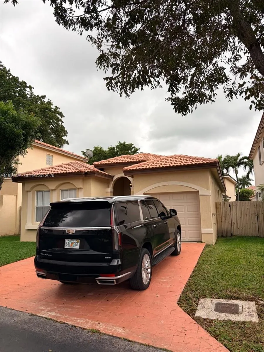 Doral, Florida 33178, 3 Bedrooms Bedrooms, ,2 BathroomsBathrooms,Residential,For Sale,A11994121