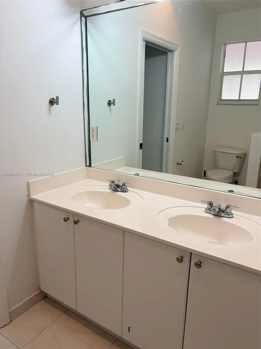 Doral, Florida 33178, 3 Bedrooms Bedrooms, ,2 BathroomsBathrooms,Residential,For Sale,A11994121