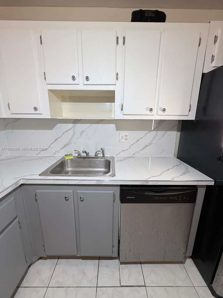 1200 Ne Miami Gardens Dr 504w, Miami, Florida 3317, Miami, Florida 33179, 1 Bedroom Bedrooms, ,1 BathroomBathrooms,Residential Lease,For Rent,1200 Ne Miami Gardens Dr 504w, Miami, Florida 3317,A11992485